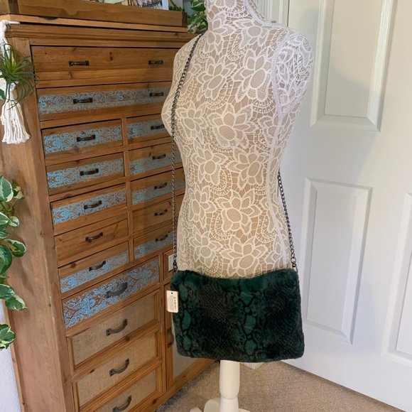 RESELLER BUNDLE 1 ANIMAL PRINT BAGS - 7 TOTAL - ALL NWT - CRAZY DEAL - Picture 5 of 15